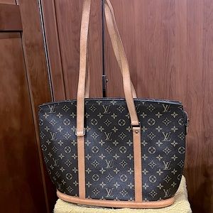 Vintage Louis Vuitton Babylon Shoulder Bag in EUC….40cmx30cmx7cmWHD…